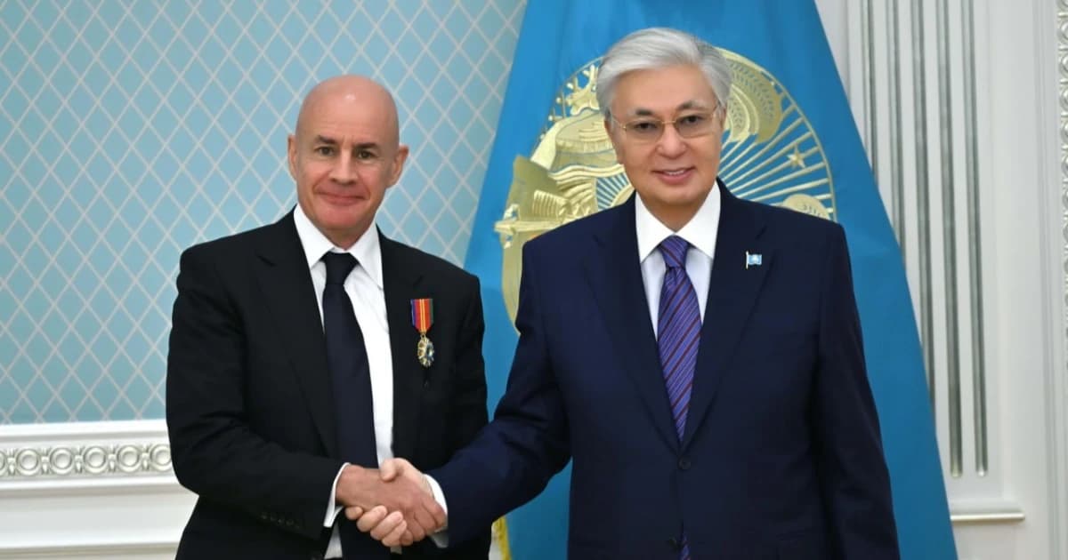 Президент Йохан Элиашты II дәрежелі «Достық» орденімен марапаттады