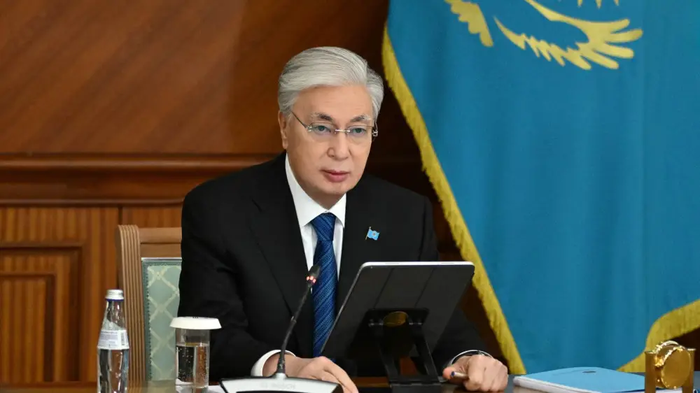 Қазақстан суперпрезиденттік билік формасынан түбегейлі бас тартады - Тоқаев